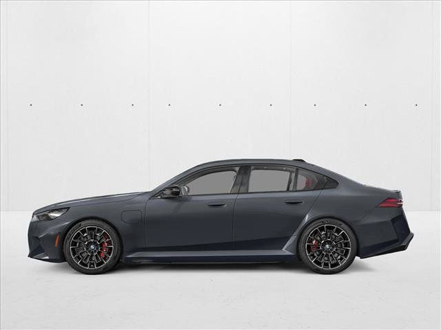 New 2027 BMW M5 AWD/4WD image 3