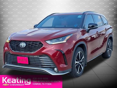 Used 2022 Toyota Highlander XSE AWD/4WD image 8