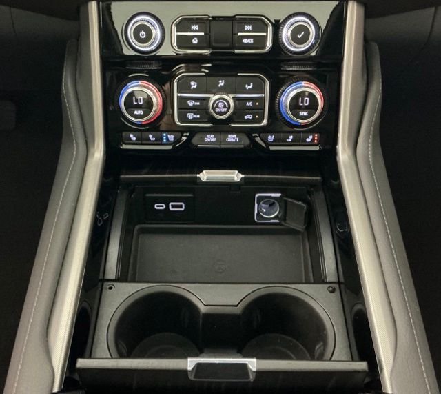 Used 2022 GMC Yukon Denali RWD image 19