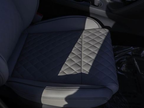 Used 2025 Genesis G70 3.3T Advanced w/ Sport Prestige Package image 43