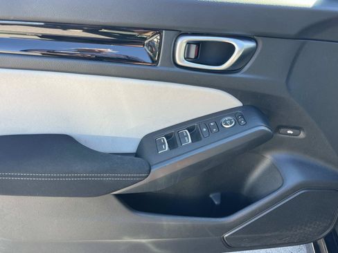 Used 2022 Honda Civic EX image 23