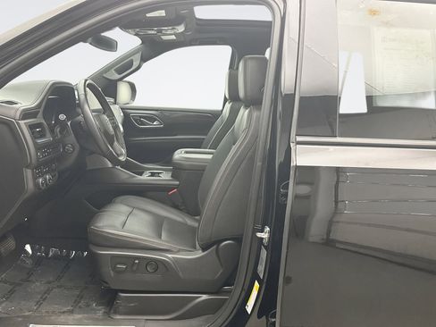 Used 2022 Chevrolet Tahoe RST w/ Sport Performance Package image 11