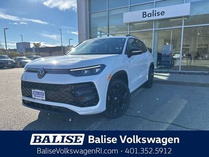 New 2025 Volkswagen Tiguan SE R-Line