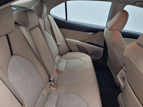 Used 2018 Toyota Camry LE w/ Convenience Package FWD image 19