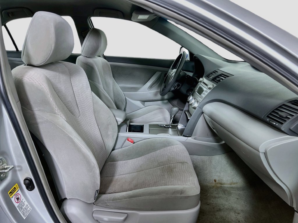 Used 2010 Toyota Camry FWD image 27