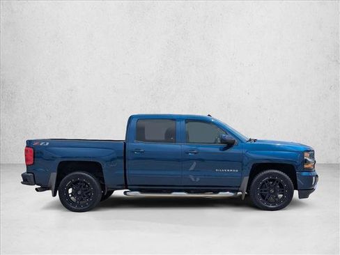 Used 2018 Chevrolet Silverado 1500 LT w/ All Star Edition AWD/4WD image 4