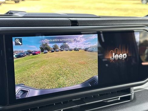 New 2026 Jeep Gladiator Sport AWD/4WD image 38