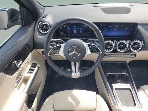 Used 2025 Mercedes-Benz GLA 250 image 28