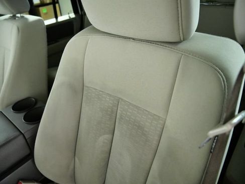 Used 2014 Ford Expedition XL AWD/4WD image 16