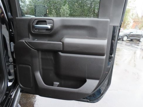 Used 2024 Chevrolet Silverado 2500 Custom w/ Z71 Off-Road Package image 19