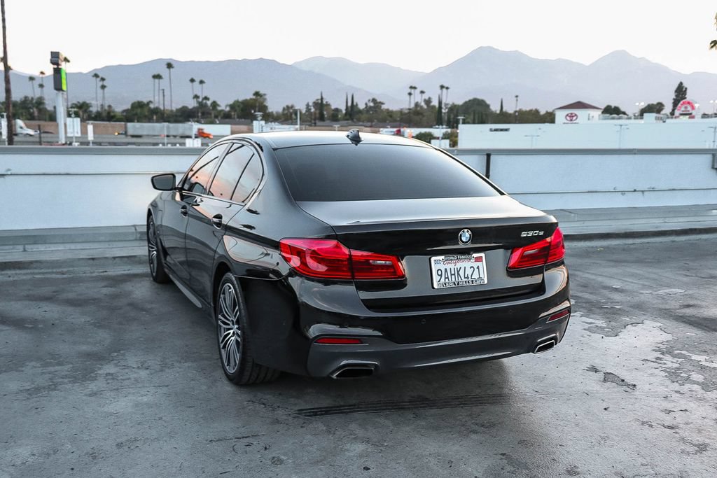 Used 2020 BMW 530e w/ M Sport Package RWD image 7