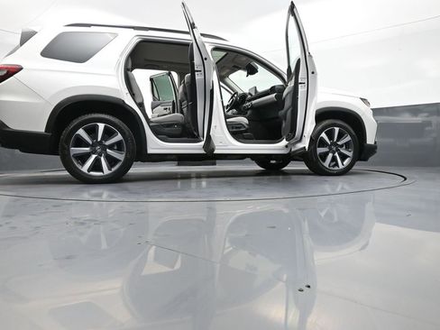 Certified 2023 Honda Pilot Touring image 50