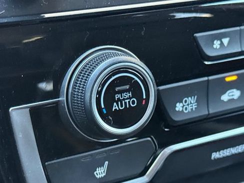 Used 2020 Honda CR-V Touring image 29