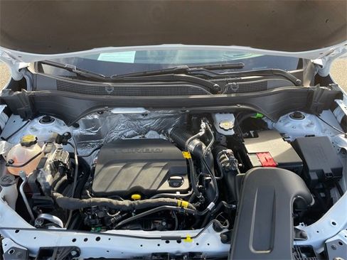 Used 2025 Chevrolet Trax LT w/ LT Convenience Package image 45