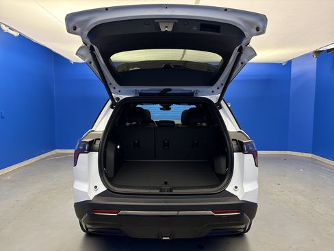 New 2026 Chevrolet Equinox RS w/ Safety and Technology Package image 29