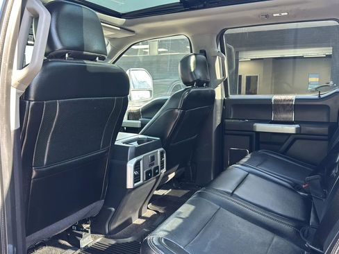 Used 2018 Ford F250 Lariat w/ Lariat Ultimate Package AWD/4WD image 27