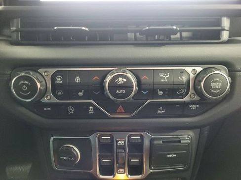 New 2025 Jeep Wrangler Sahara image 50