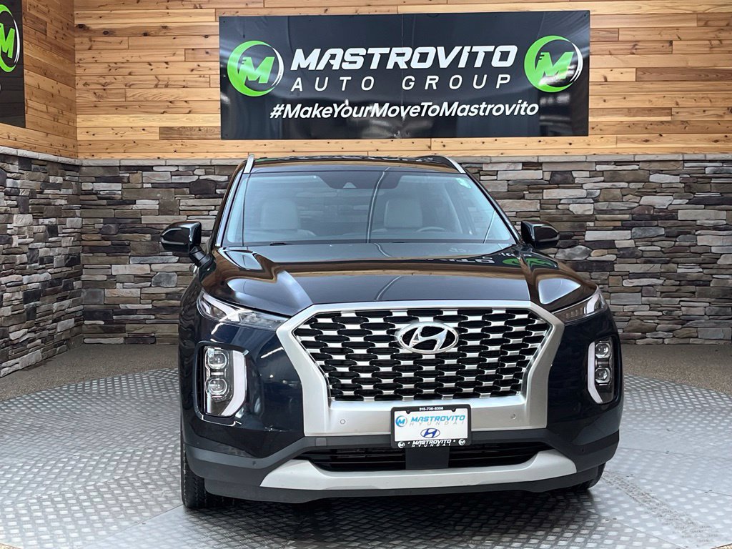 Used 2021 Hyundai Palisade SEL w/ Premium Package AWD/4WD image 3