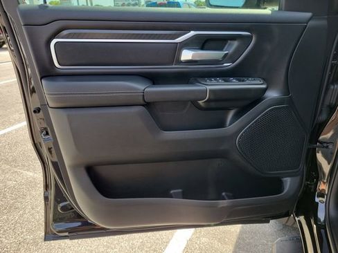 Used 2026 RAM 1500 4x4 Crew Cab image 18