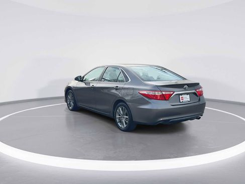 Certified 2017 Toyota Camry SE image 6