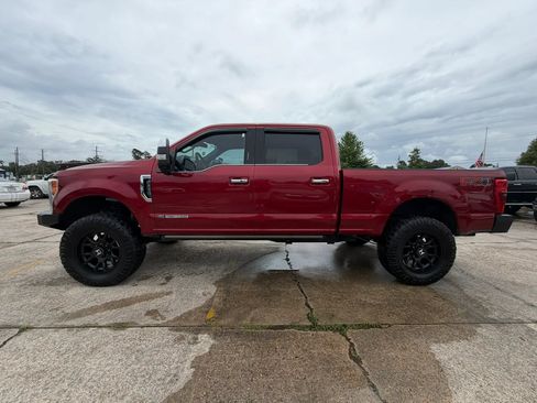Used 2017 Ford F250 Platinum w/ Platinum Ultimate Package AWD/4WD image 2
