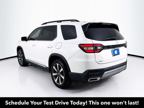 Used 2024 Honda Pilot Elite image 6