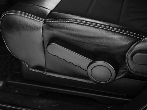 Used 2012 Jeep Wrangler Rubicon image 23