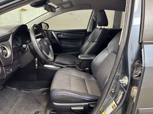 Used 2019 Toyota Corolla SE image 11