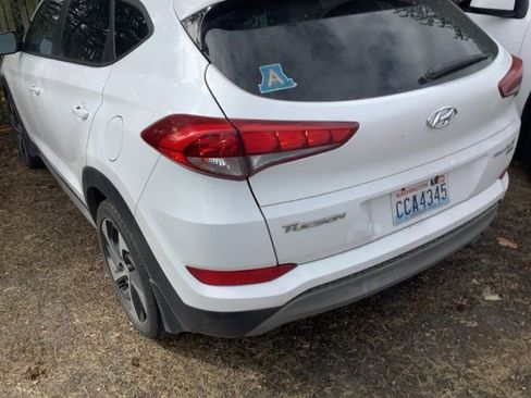 Used 2017 Hyundai Tucson Sport image 6