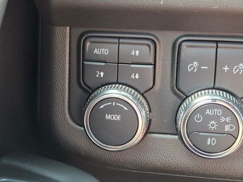 Used 2022 GMC Yukon AT4 AWD/4WD image 39