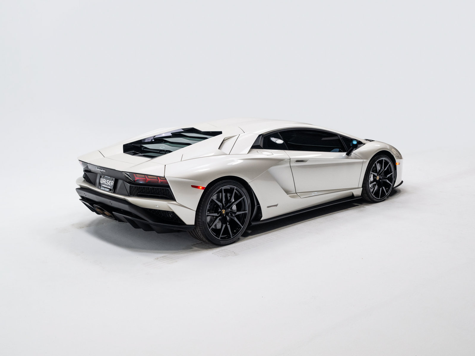Used 2018 Lamborghini Aventador S AWD/4WD image 5