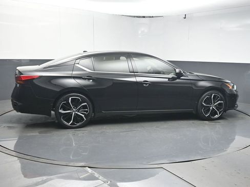 Used 2023 Nissan Altima 2.5 SR image 8