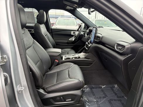 Used 2022 Ford Explorer ST w/ Equipment Group 401A image 15