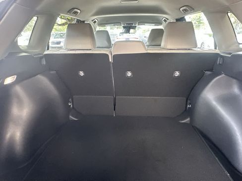 Used 2025 Toyota Corolla Cross L FWD image 25