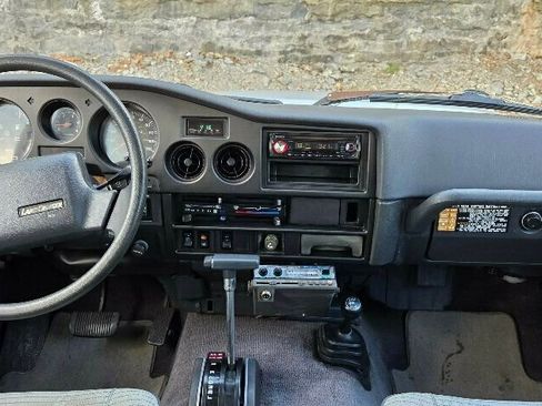 Used 1988 Toyota Land Cruiser AWD/4WD image 12