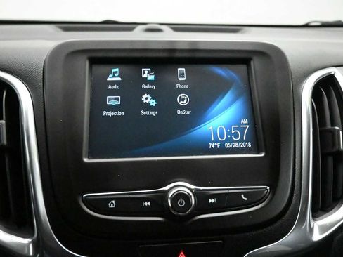 Used 2018 Chevrolet Equinox LT AWD/4WD image 16