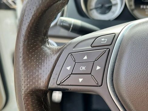 Used 2012 Mercedes-Benz C 250 Sedan image 13