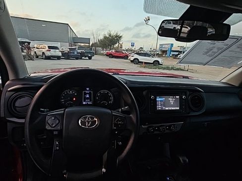 Used 2019 Toyota Tacoma SR w/ SR Convenience Package image 16