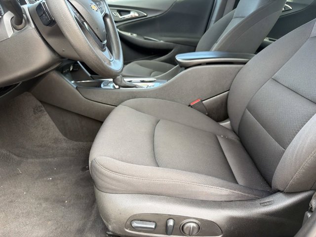 Used 2024 Chevrolet Malibu LT FWD image 14