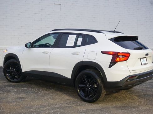 Used 2025 Chevrolet Trax ACTIV w/ Sunroof Package image 8