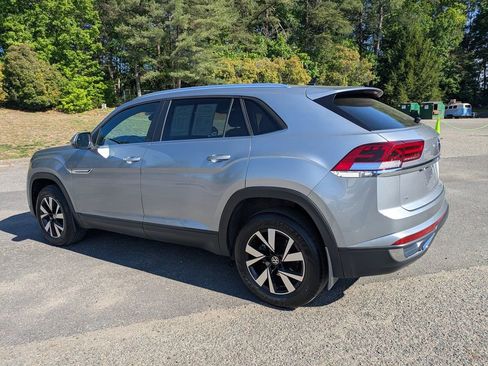 Certified 2023 Volkswagen Atlas Cross Sport SE AWD/4WD image 6