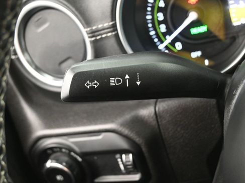 Used 2023 Jeep Wrangler Unlimited Sahara w/ Cold Weather Group AWD/4WD image 19