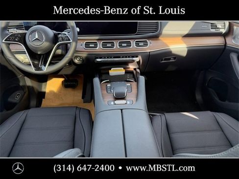 New 2025 Mercedes-Benz GLS 450 4MATIC image 9