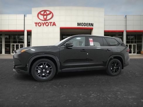 New 2026 Toyota Grand Highlander Platinum AWD/4WD image 15