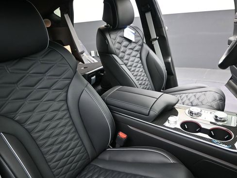 New 2025 Genesis GV80 3.5T e-SC image 13