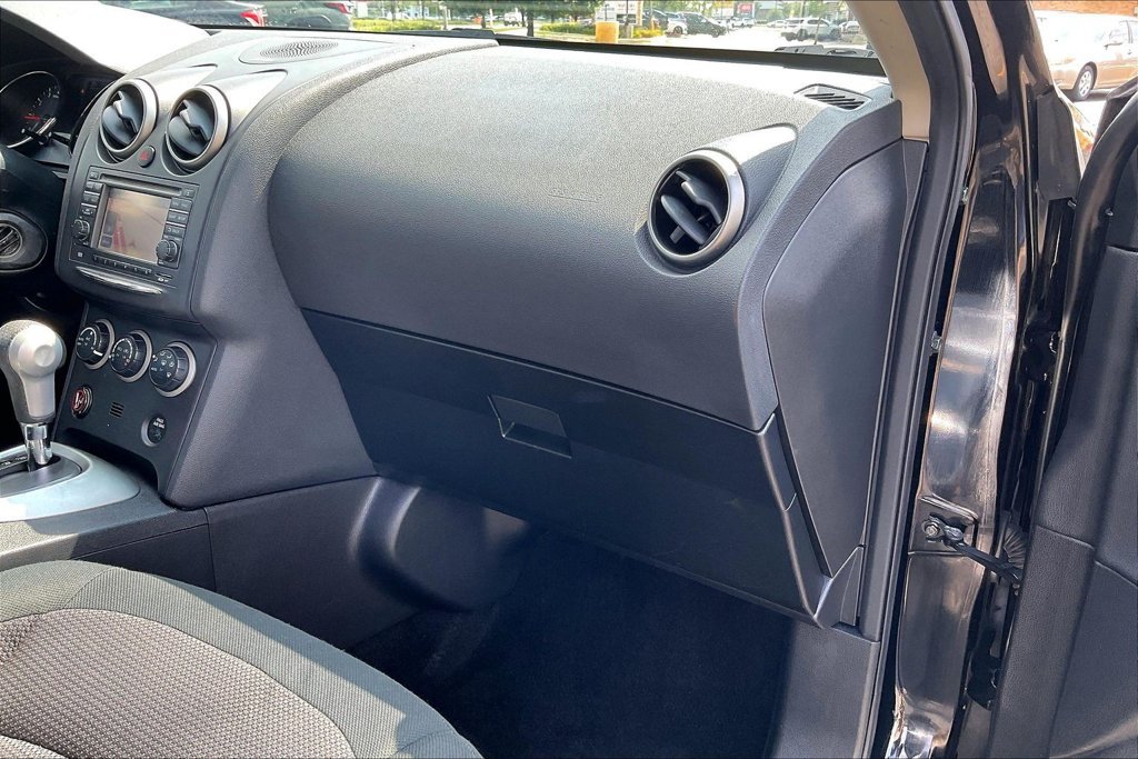 Used 2013 Nissan Rogue SV w/ Premium Pkg AWD/4WD image 20