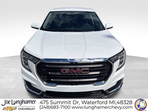 Used 2023 GMC Terrain SLE FWD image 8