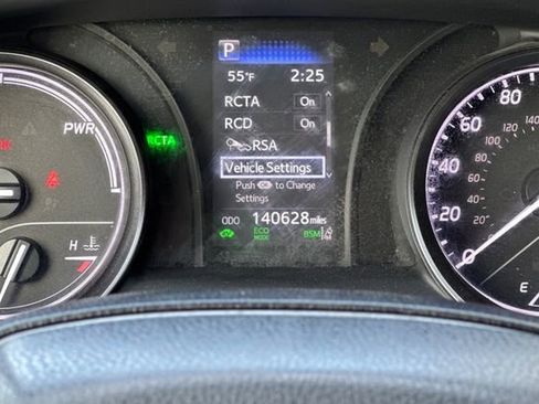 Used 2022 Toyota Camry SE image 27