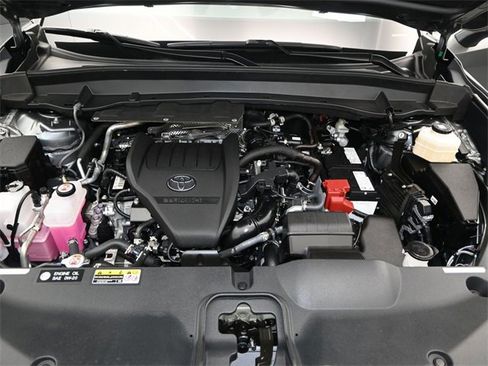 Used 2025 Toyota Grand Highlander FWD image 20