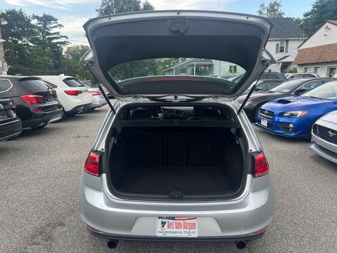 Used 2017 Volkswagen GTI SE FWD image 15